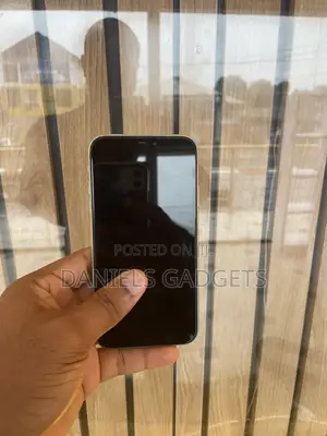 Apple iPhone 11 128 GB Green
