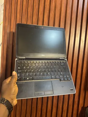 Laptop Dell Latitude E7240 8GB Intel Core i5 SSD 128GB