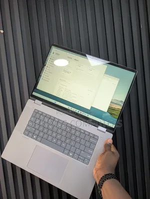 Laptop HP OmniBook X Flip 16" 16GB AMD Ryzen 5 SSD 512GB