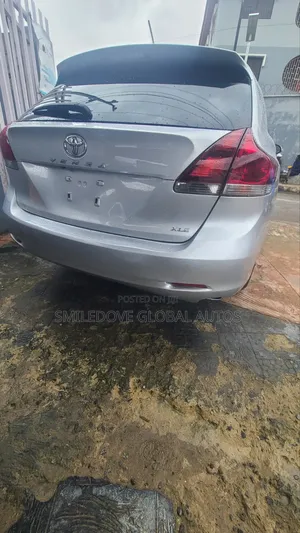 Toyota Venza XLE AWD 2013 Silver
