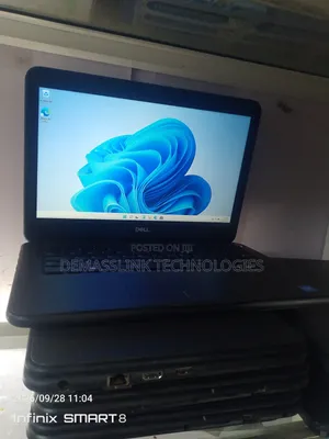 Laptop Dell Latitude 3310 8GB Intel Celeron SSD 60GB
