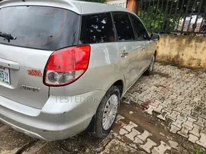 Toyota Matrix 2004 Silver