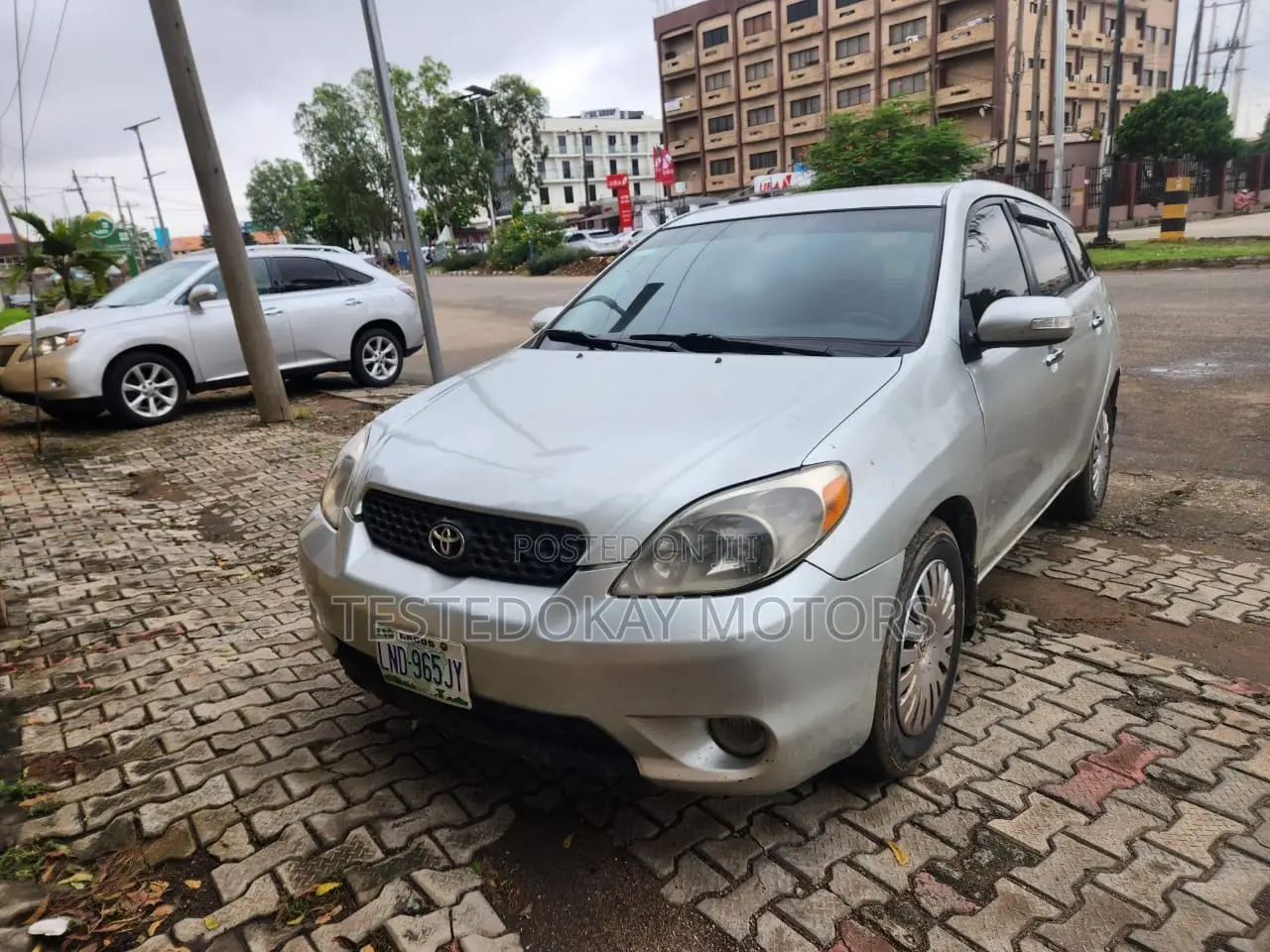 Toyota Matrix 2004 Silver