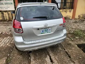 Toyota Matrix 2004 Silver
