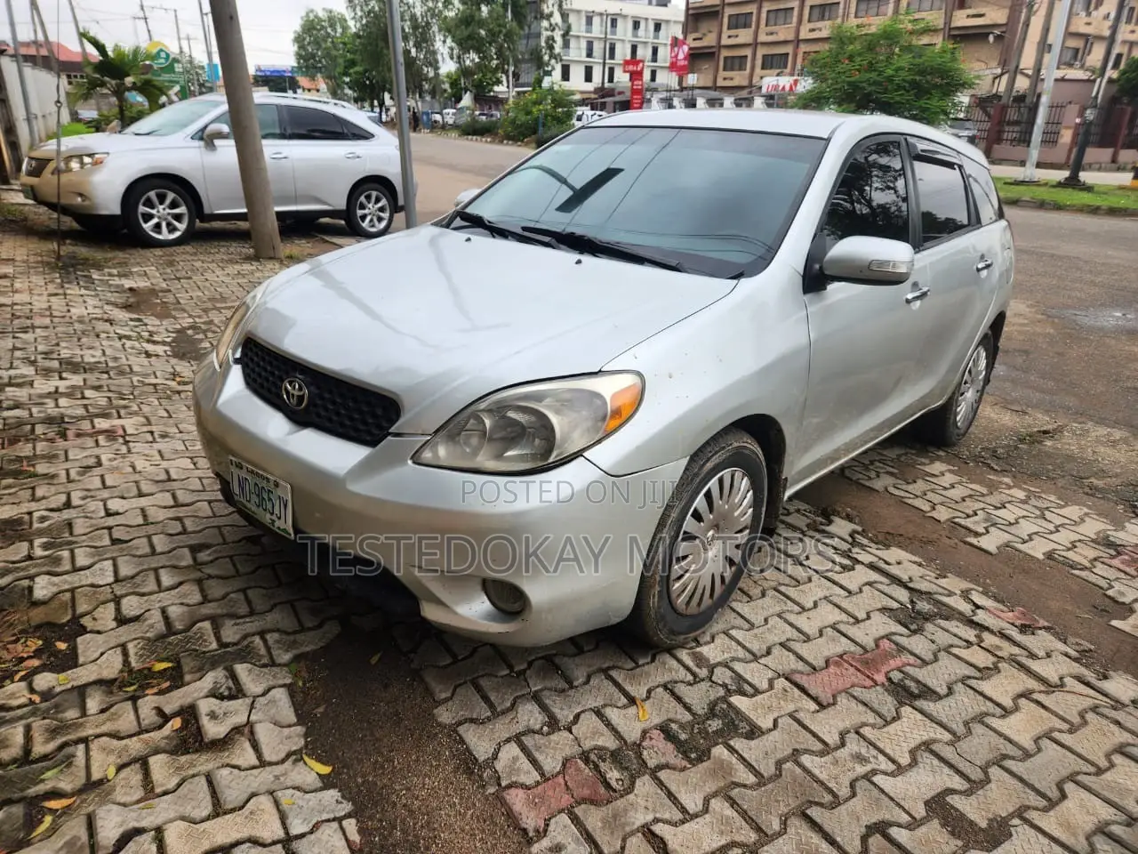 Toyota Matrix 2004 Silver
