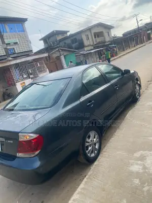 Toyota Camry 2004