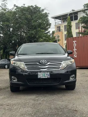 Toyota Venza XLE 2010 Black
