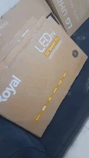Brand New Royal 32" Smart LED Television – RTV32M10P