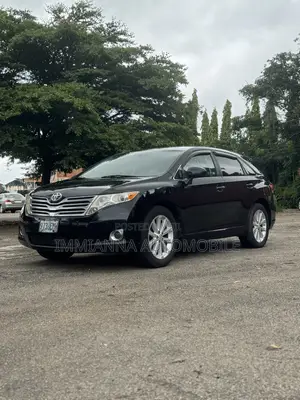 Toyota Venza XLE 2010 Black