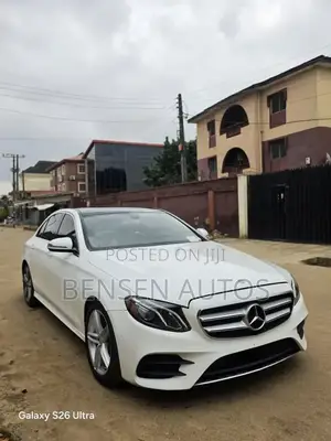Mercedes-Benz E300 4Matic AWD Sedan (2.0L 4cyl 9A) 2017 White