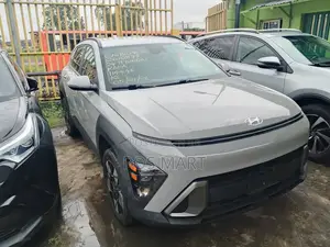 Hyundai Kona SEL 2024 Gray