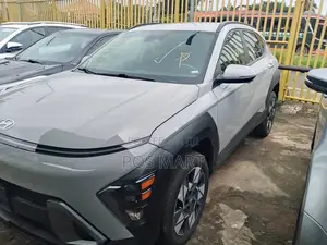 Hyundai Kona SEL 2024 Gray