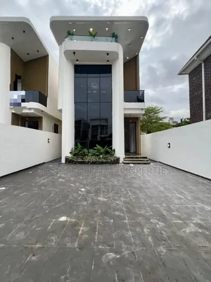 5bdrm House in Chevron for sale