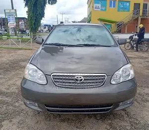 Toyota Corolla LE 2005 Gray