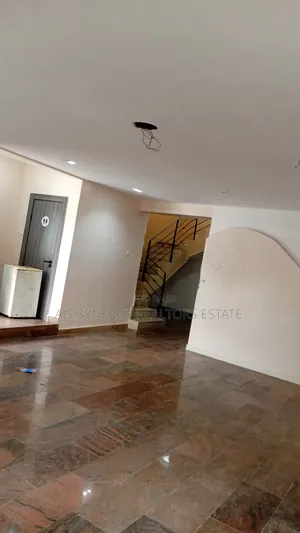 4bdrm Duplex in Lekki Phase 1 for rent