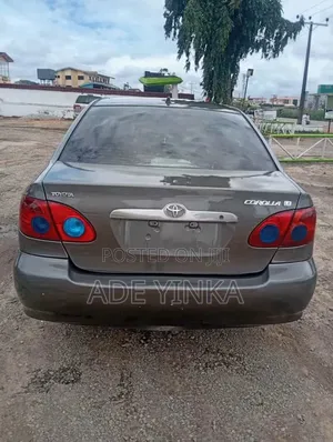 Toyota Corolla LE 2005 Gray