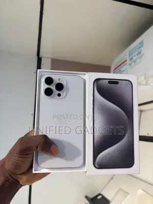 Apple iPhone 15 Pro Max 256 GB White