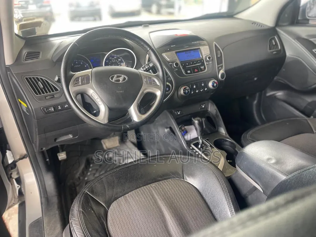 Hyundai Tucson 2013 Silver