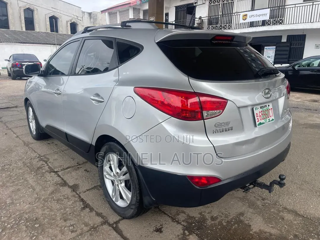 Hyundai Tucson 2013 Silver