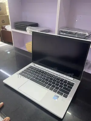 Laptop HP EliteBook 640 G9 32GB Intel Core i7 SSD 256GB