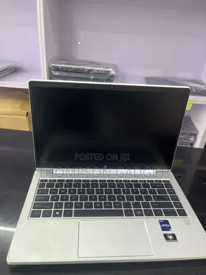 Laptop HP EliteBook 640 G9 32GB Intel Core i7 SSD 256GB