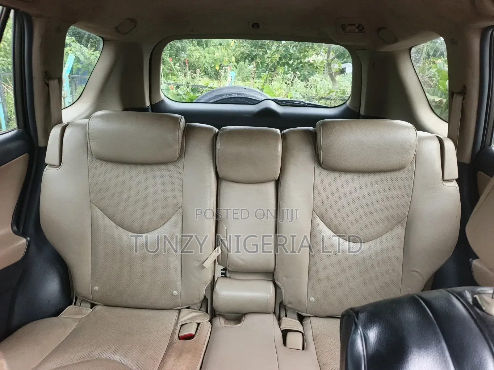 Toyota RAV4 2010 Brown