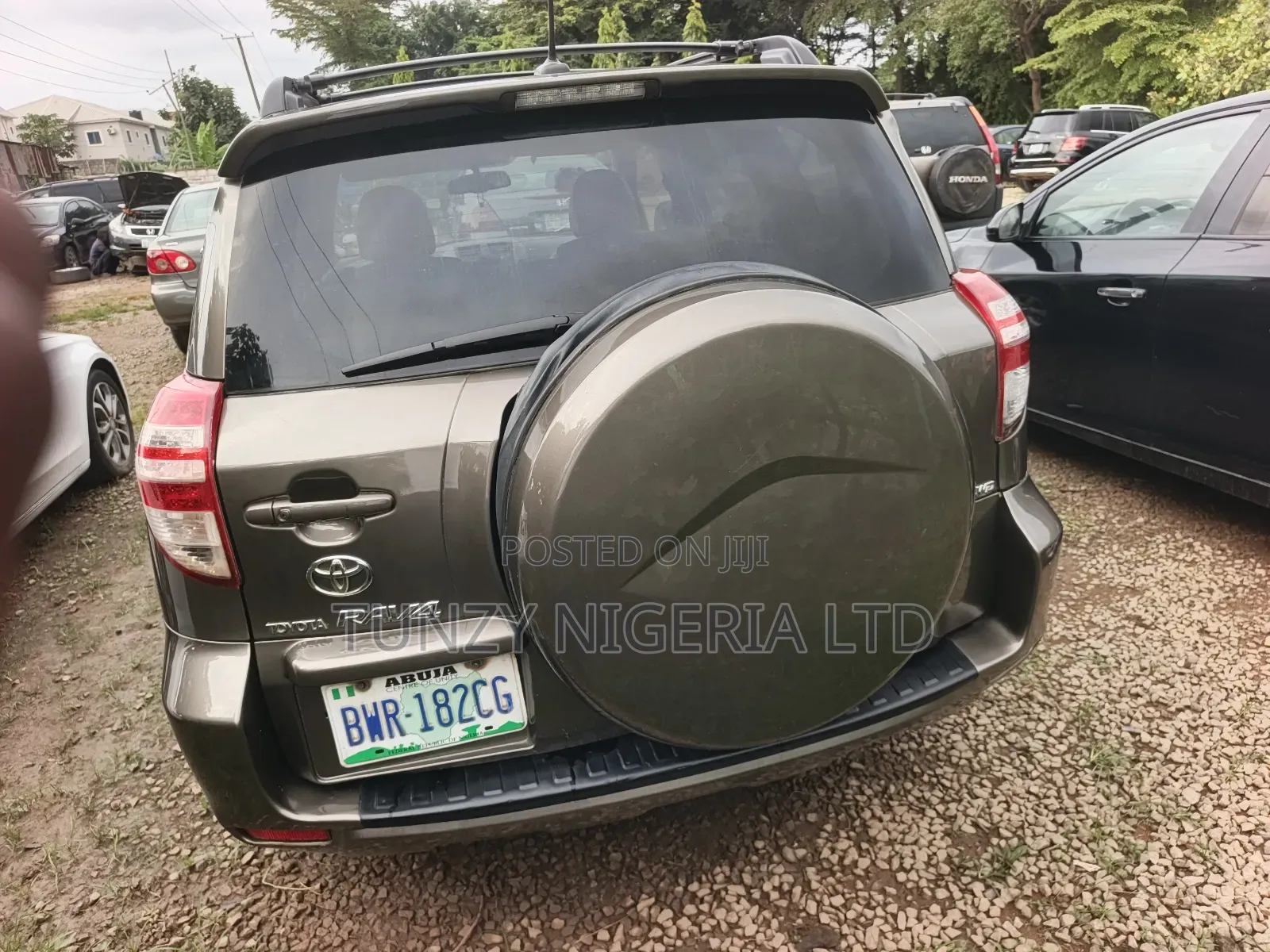 Toyota RAV4 2010 Brown
