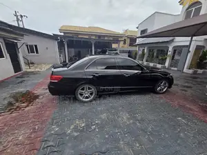 Mercedes-Benz E350 2011 Black