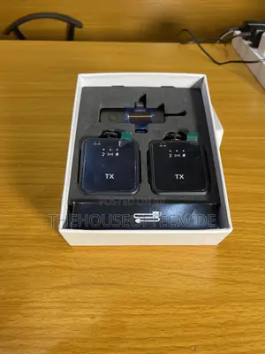 F11-2 Wireless Microphone