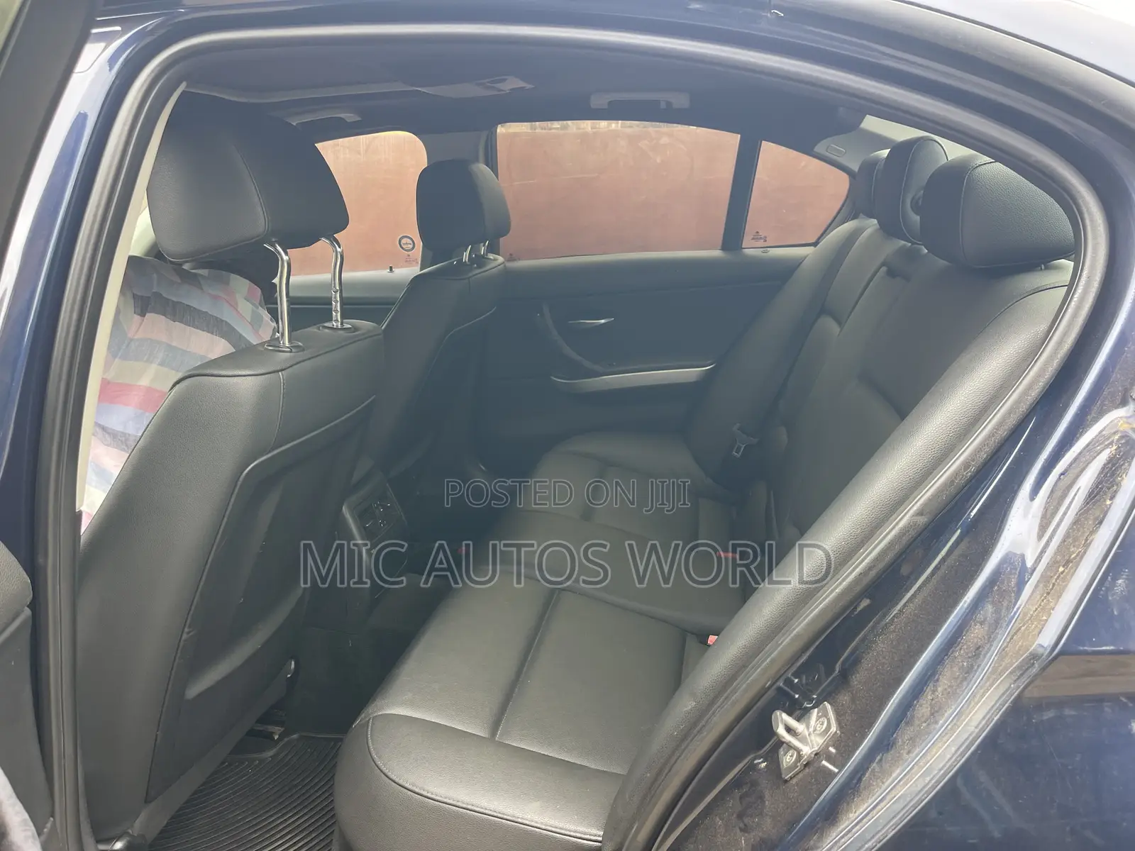 BMW 323i 2011 Blue