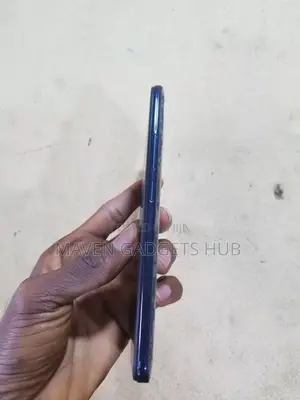 Vivo Y19 128 GB Blue