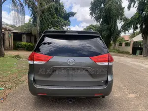 Toyota Sienna LE 7 Passenger Mobility 2012 Gray