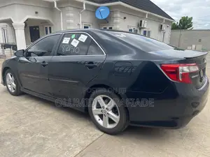 Toyota Camry SE 4dr Sedan (2.5L 4cyl 6A) 2014 Black
