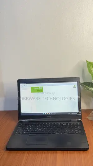 Laptop Dell Latitude 5550 8GB Intel Core i5 SSD 256GB
