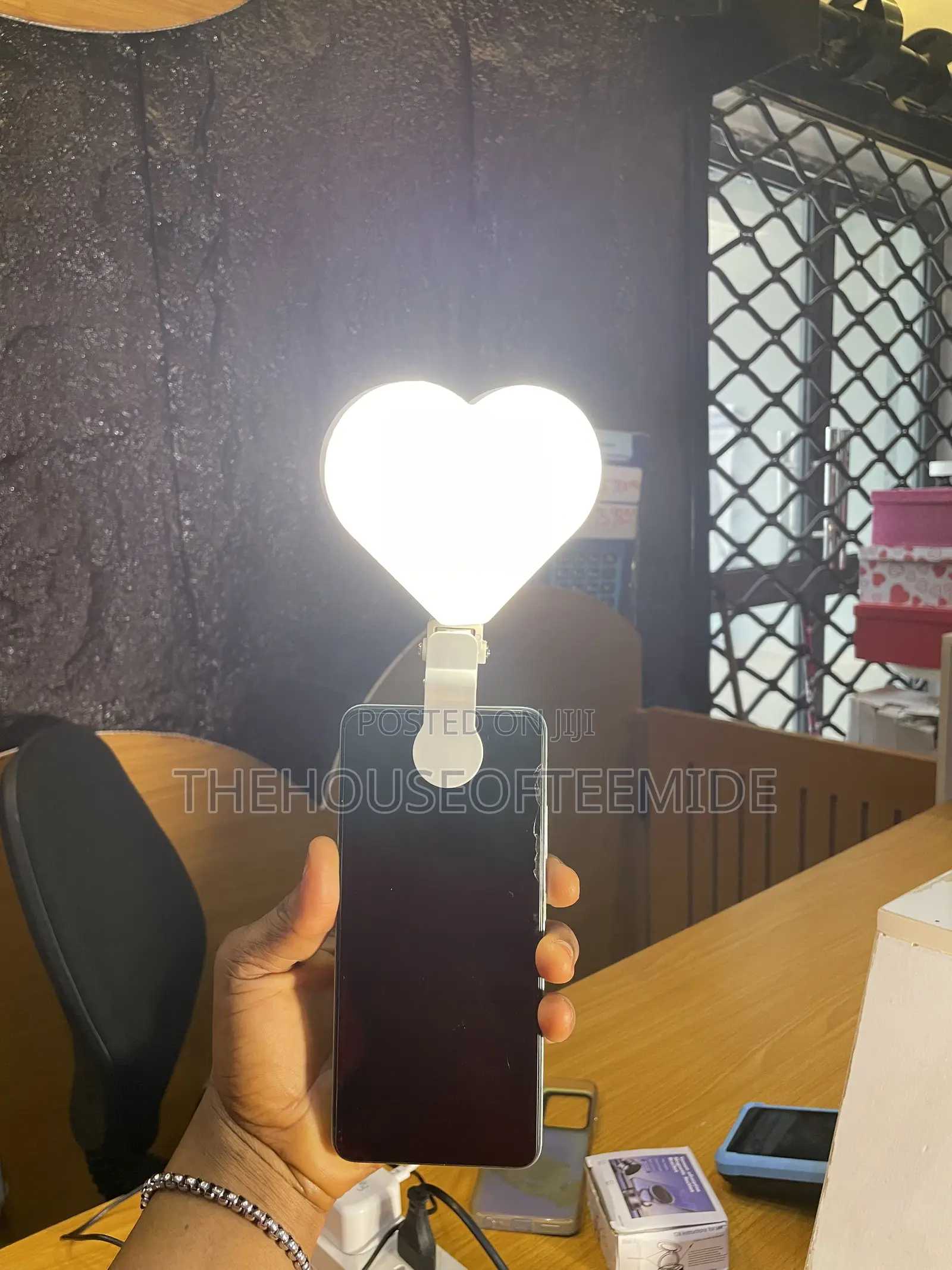 K02 Clip Fill Light
