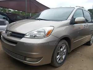 Toyota Sienna 2006 Gold