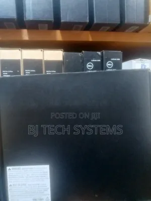 New Laptop Dell Latitude 7450 32GB Intel Core Ultra 7 SSD 512GB