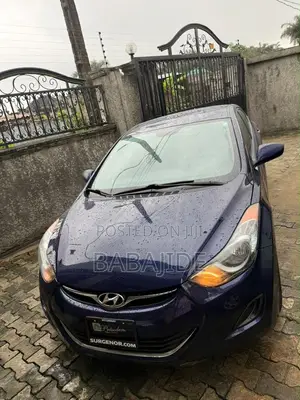 Hyundai Elantra GLS Sedan FWD (1.8L 4cyl 6A) 2013 Blue
