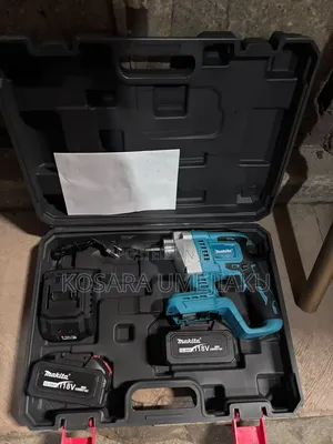 Makita Cordless Concrete Vibrator 1.5m 118v