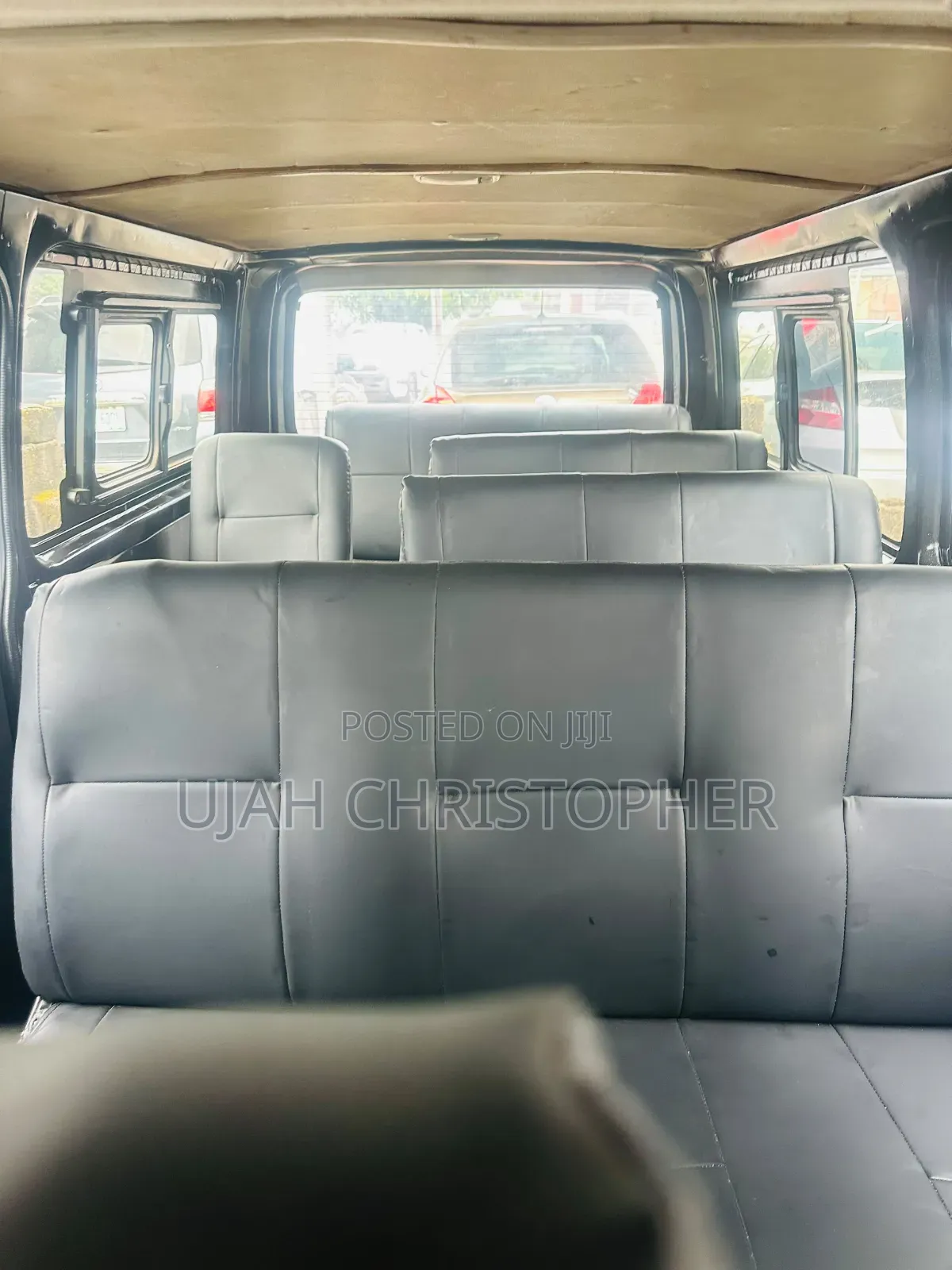 Toyota HiAce 2013 Black