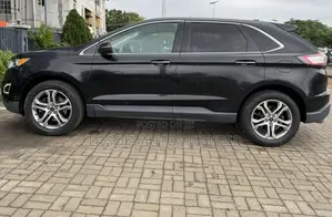 Ford Edge Titanium 4dr SUV (2.0L 4cyl Turbo 6A) 2015 Black