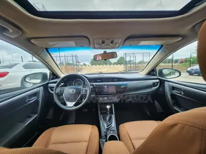 Toyota Corolla 2015 White