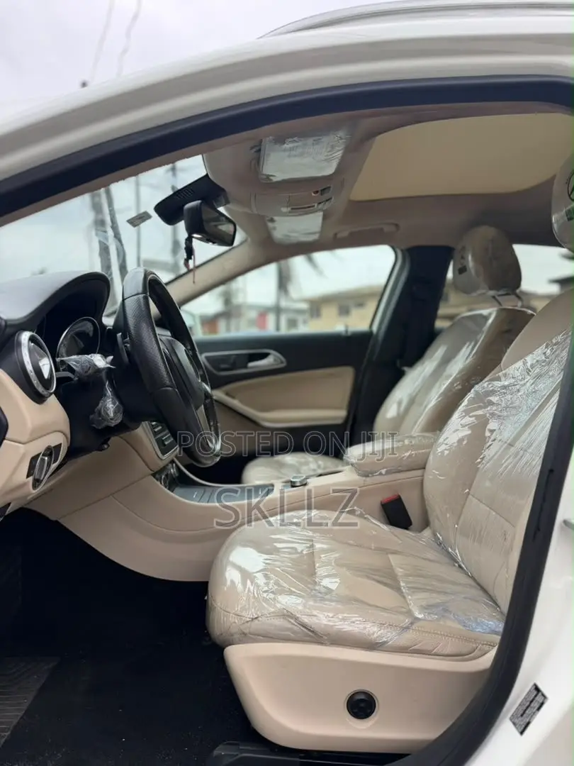 Mercedes-Benz GLA 250 2015 White