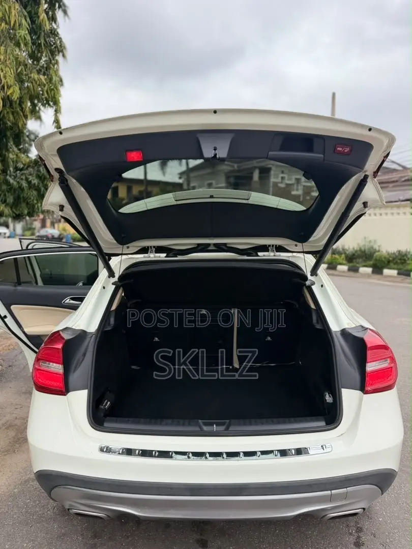 Mercedes-Benz GLA 250 2015 White