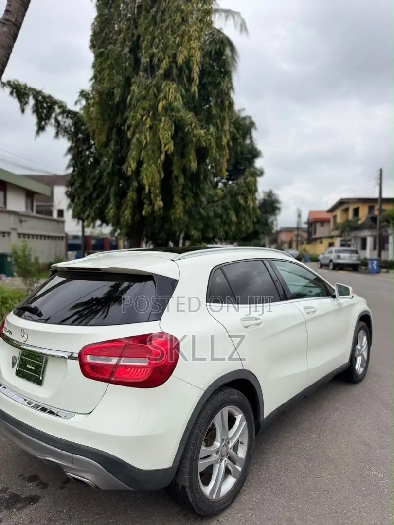 Mercedes-Benz GLA 250 2015 White