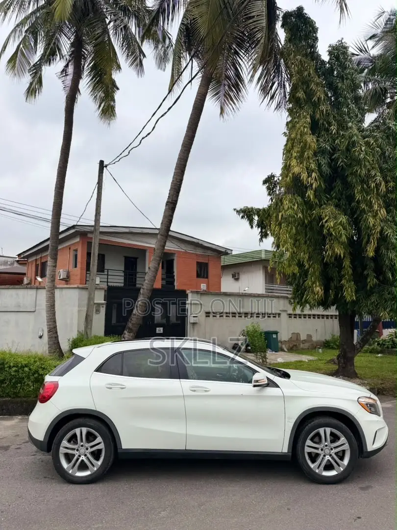 Mercedes-Benz GLA 250 2015 White