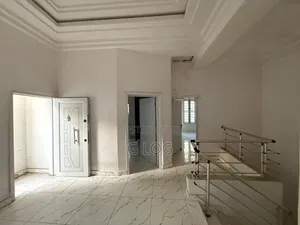 4bdrm Duplex in Hrc Estate Off, Lagos Island / Lagos Island for rent
