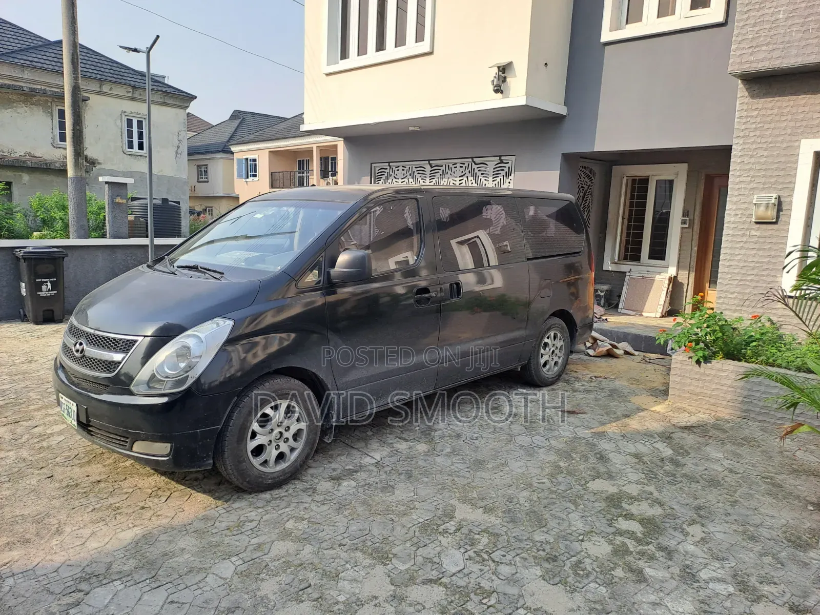 Hyundai H1 2012 Black