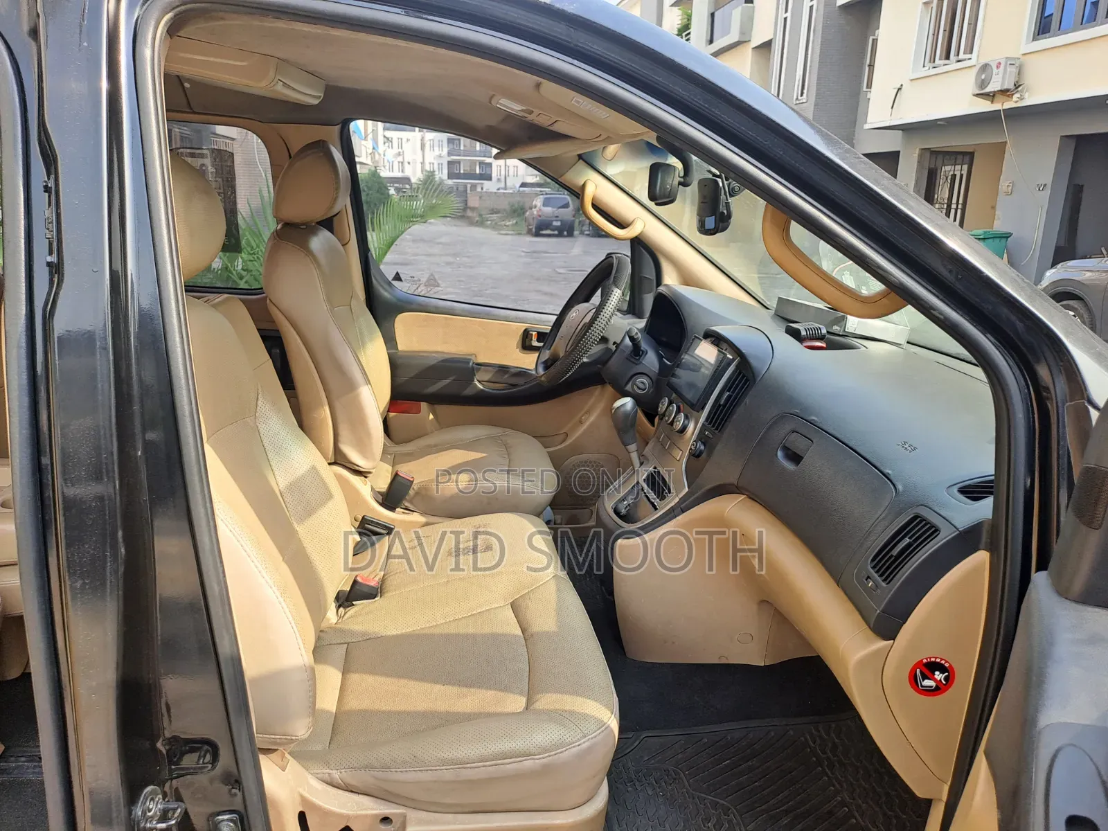 Hyundai H1 2012 Black
