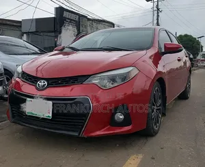 Toyota Corolla 2016 Red